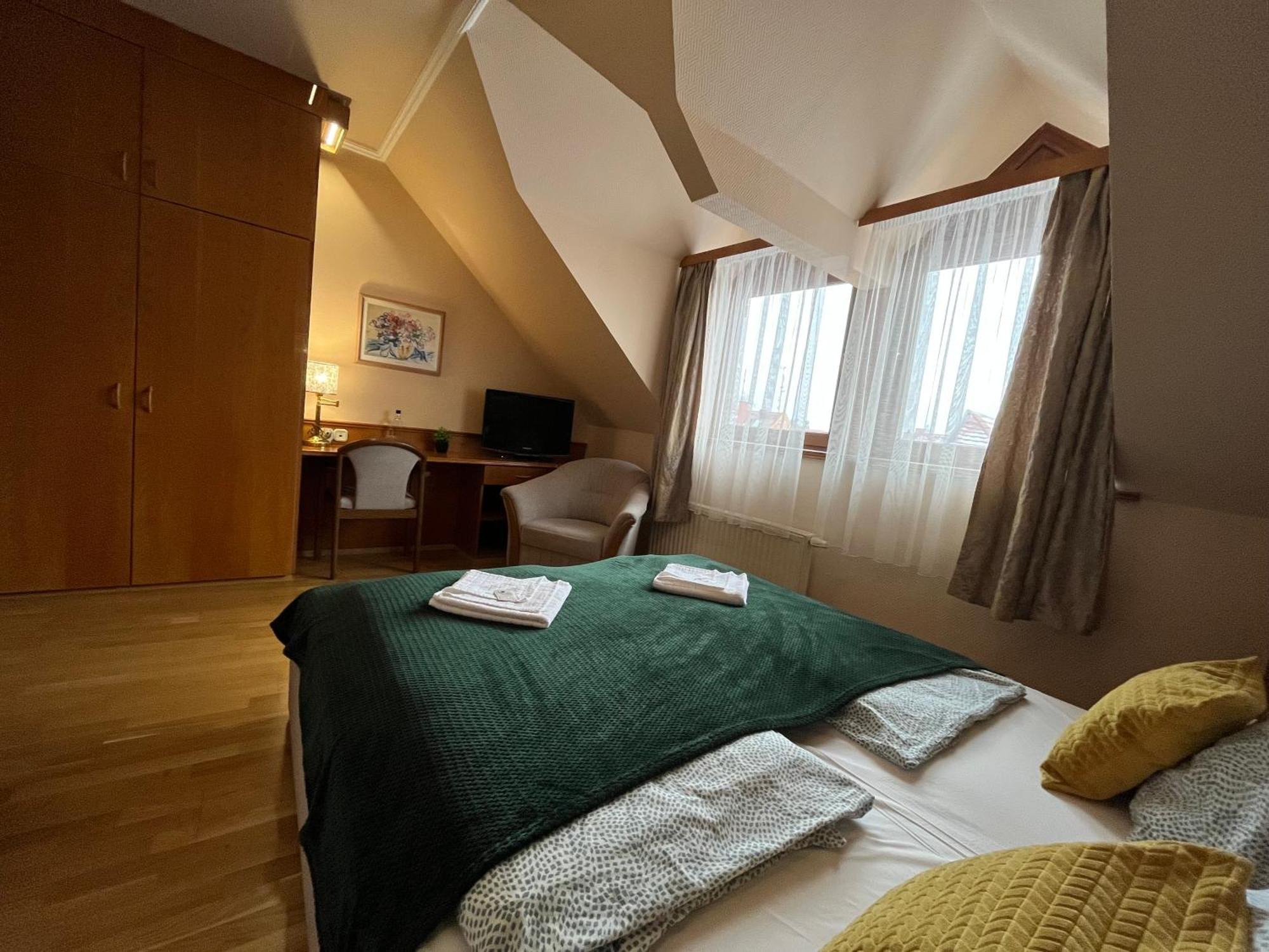 Wagner Vendegudvar Panzio Szombathely Extérieur photo