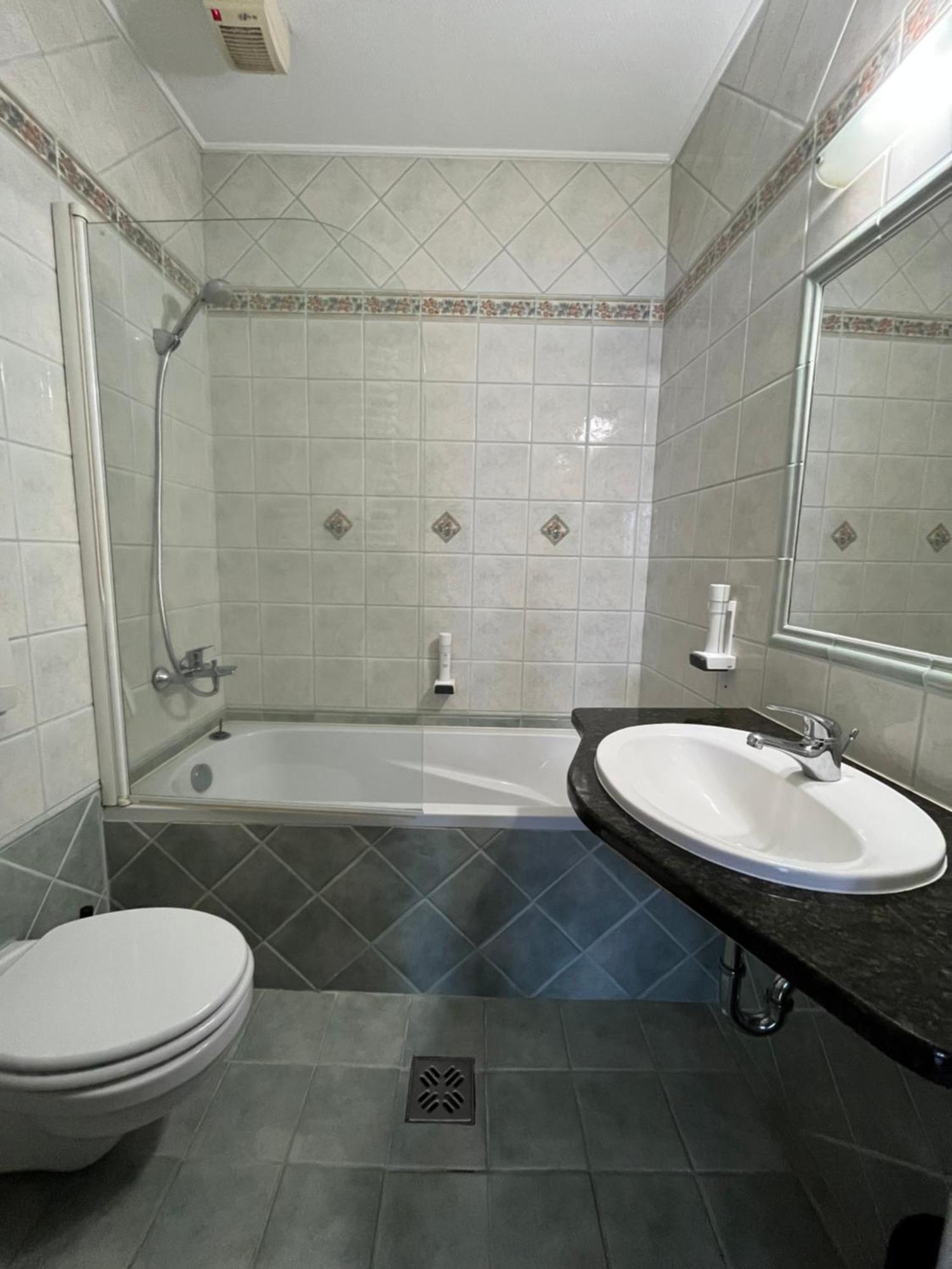 Wagner Vendegudvar Panzio Szombathely Extérieur photo