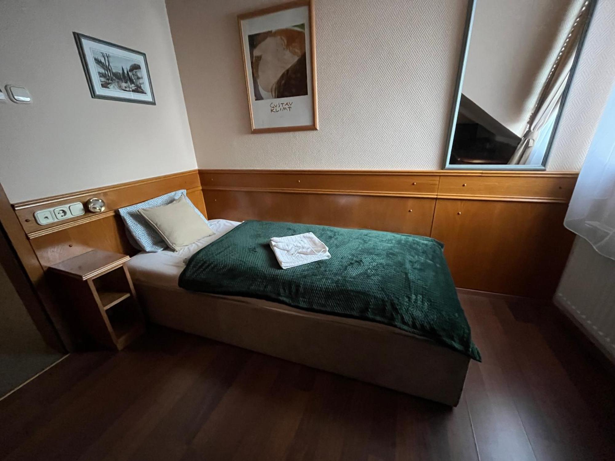 Wagner Vendegudvar Panzio Szombathely Extérieur photo