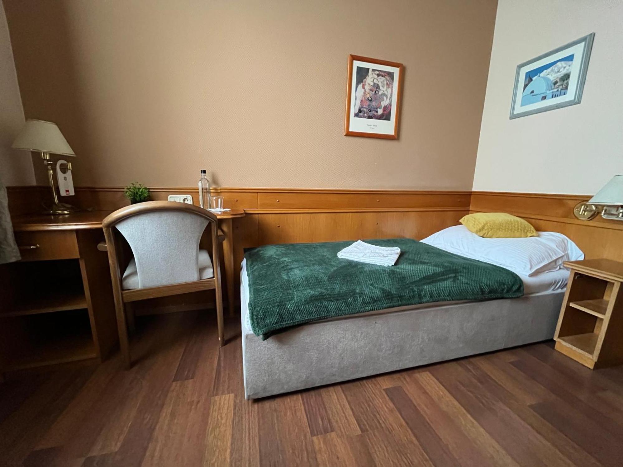 Wagner Vendegudvar Panzio Szombathely Extérieur photo